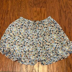 NWT Sienna Sky Flutter Shorts Size M